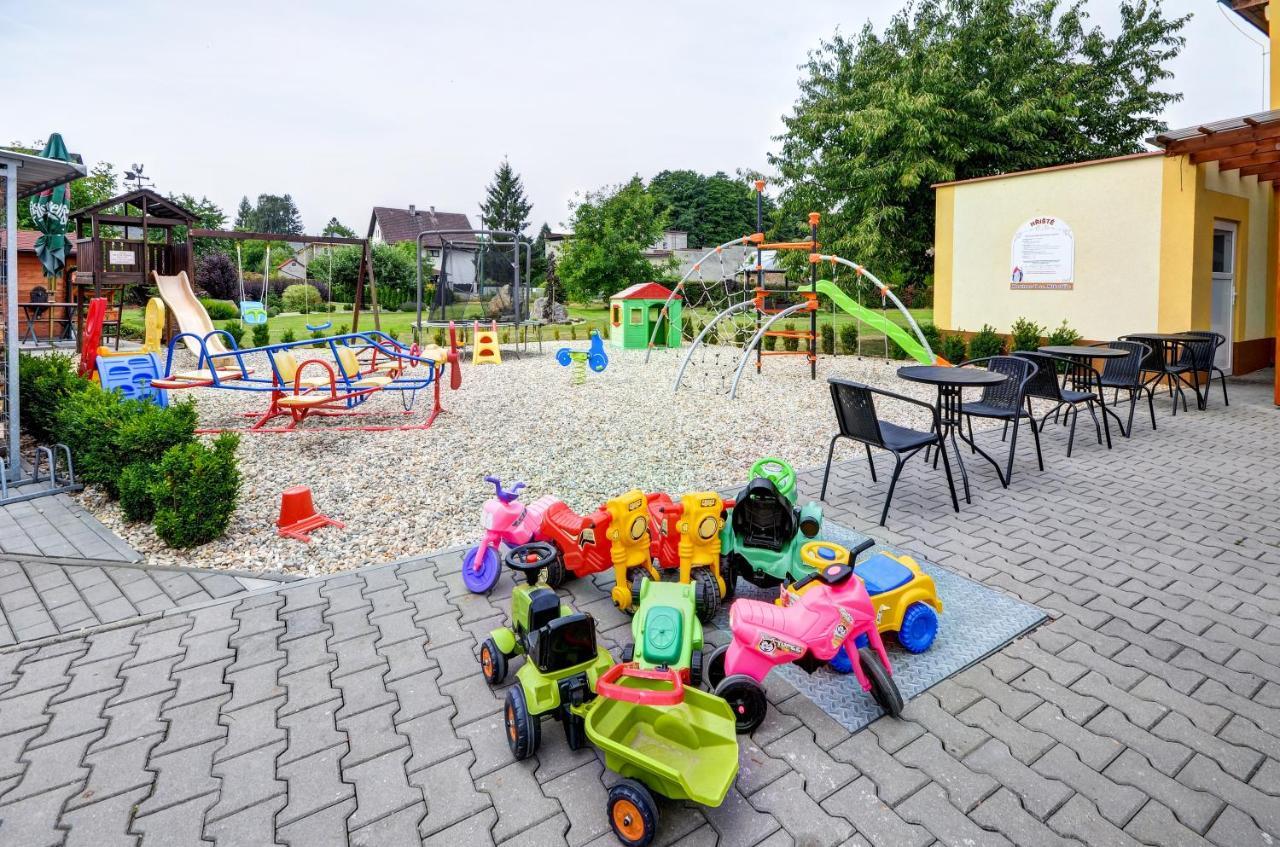 Hotel Hostinec a penzion U sv. Mikuláše Hať Exterior foto